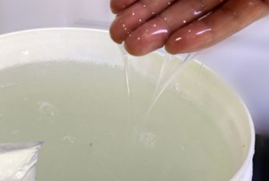 有沒有用兩種原料做成洗潔精的技術(shù)？