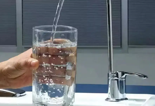 做洗衣液用自來(lái)水好還是用井水好